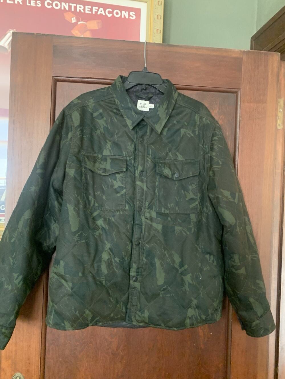Flint and Tinder Huckberry Quilted Camo Waxed Jacket ( Size L - NWT)